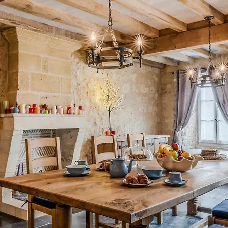 Le Bastion Gensac (Gironde)